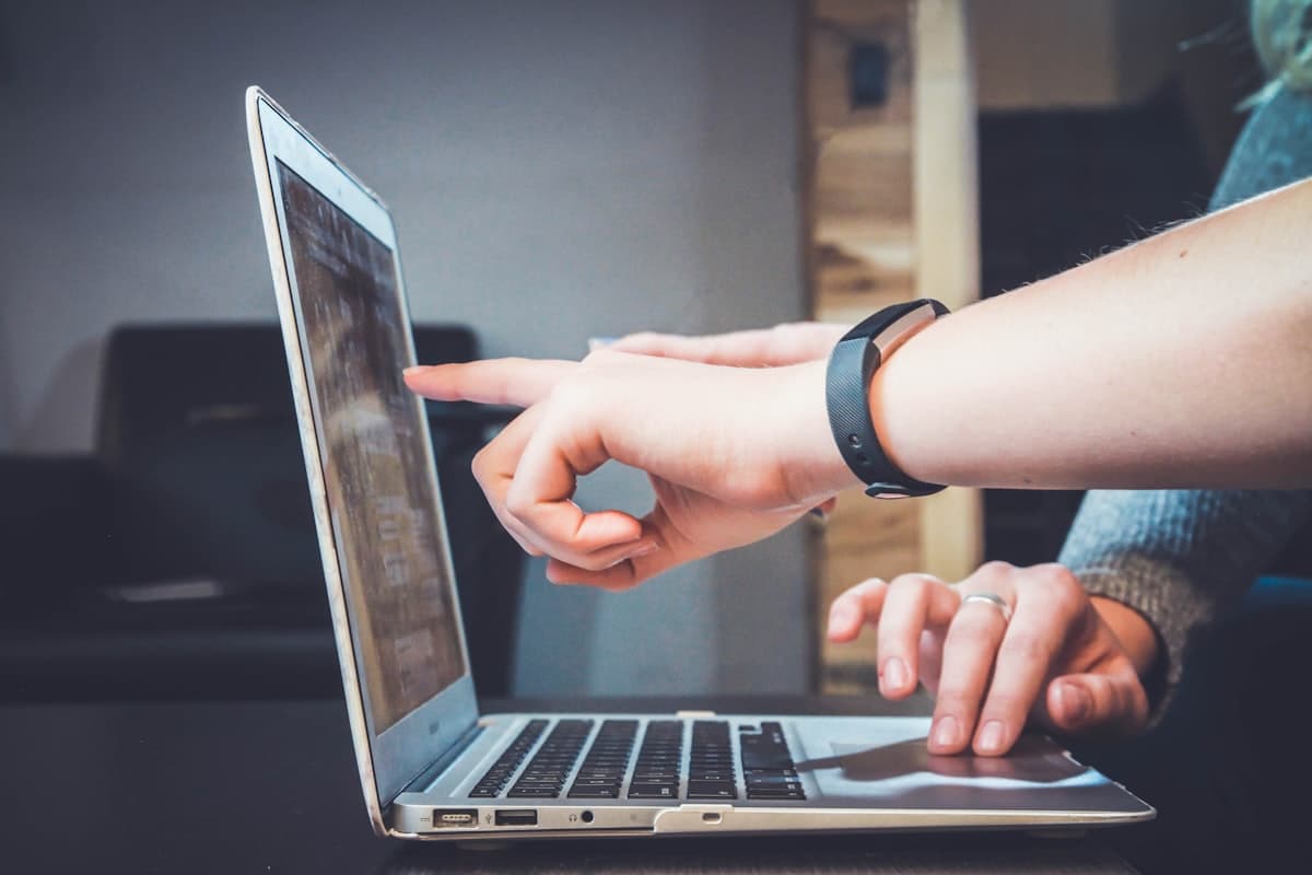 IT-Support und laufende Betreuung am Arbeitsplatz